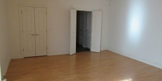 Fantastic Condo located close to Ft. Sill, Shopping and Restaurants Handicap Accessible! No Pet Home! Gallery 6