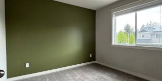 Newer 2 Story Home in Newberg   SHOWINGS  START  MAY 15th Gallery 12