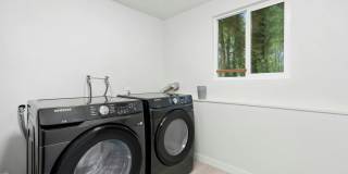 4bd/2.5ba Bellevue Home Gallery 25