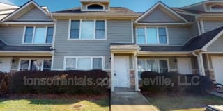 98 Rotunda Circle Gallery 1