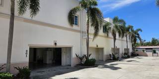Seasonal Short-Term 2 Bedroom, 2.5 Bath Multi-Level Condo with Balcony and Patio located on Venice Island! Gallery 51