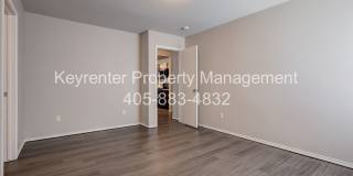 Beautiful 3-Bedroom Home with Easy Access to I-35 & I-240 Gallery 17