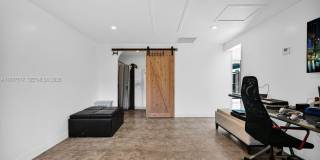 7700 SW 139th Ter Gallery 23