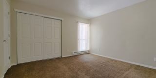 Home @ Valencia Gallery 13