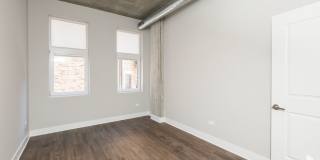 3833 N Broadway Gallery 235