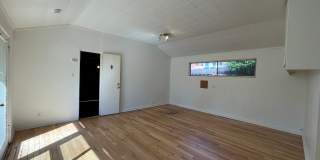 Sherman Oaks 3+2 w/bonus room + upgrades on cul-de-sac lot! Gallery 33