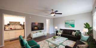 220 West Alabama Apartments Gallery 7