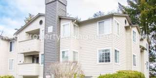 Cozy 3-Bedroom, 2-Bath Condo with Views & Private Outdoor Space Cozy 3-Bedroom, 2-Bath Condo with Views & Private Outdoor Space Gallery 1