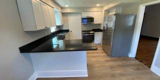 Fully Remodeled 3Bedroom House! Gallery 11