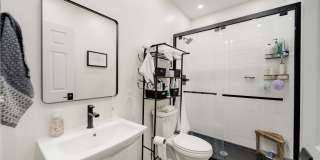 GREAT OSU SOUTH CAMPUS LOCATION - Ridiculously Nice back deck and off-street parking for everyone Gallery 1