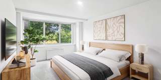 RiverHouse Gallery 12