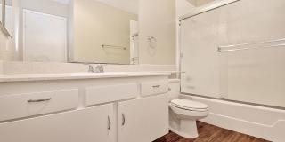 Woodside Village Apartments Gallery 23