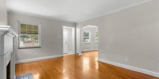 11110 Wayburn Street Gallery 3