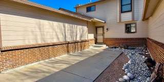 Spacious 3-Bedroom Condo in Prime Golden Location!! Available Now!! Gallery 1