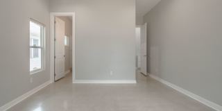 817 Potomac Gallery 21