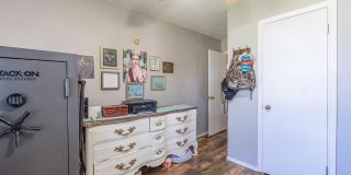 3413 Belmont Avenue Gallery 16