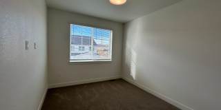 Stylish New Home Surrounded by Greenbelts and Outdoor Recreation Gallery 9