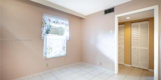 150 S Hollybrook Ter Gallery 12