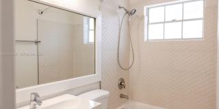 10121 NW 51st Ln Gallery 18