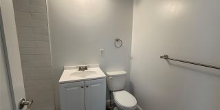 174 Center Street Gallery 14