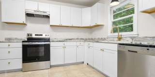 Beautifully Renovated 3-Bedroom Home with Garage & Spacious Yard in Mobile Gallery 24