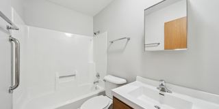 Burbank Manor Gallery 16