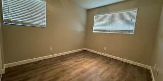 310 W Earll Drive unit: 109 Gallery 8