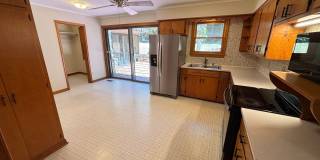 Charming Mid-Century Modern Home Just Minutes from the U of A! Gallery 8