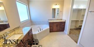 Red Mountain Vista Town Home-$500 Move-in Special Gallery 38