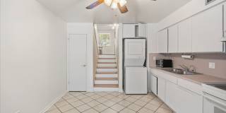 Charming 2-Bedroom Townhome in South Tampa — $500 off Move-In Special! Gallery 15