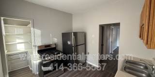 2135 N 44th Street Gallery 1