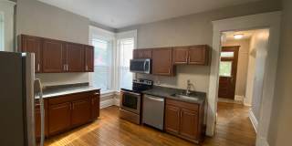 Beautiful Six Bedroom House Just Outside The Hustle and Bustle of OSU Campus! Gallery 4