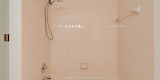 Luxurious 3 Bedroom Oasis with Pool and Beach Access AVAILABLE NOW! Gallery 27