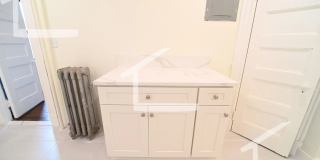 HUge 3 bed in Brookline Gallery 29