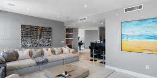 1425 Brickell Ave Gallery 16