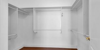 Beautiful Summerlin home in a gated community. Gallery 12