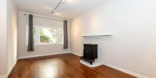 Pacific Heights: 2140 Lyon St. - Remodeled Garden Apartment w/ Shared Patio One Block from the Presidio Gallery 13