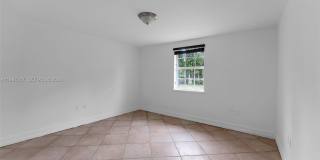 9840 SW 60th St Gallery 21