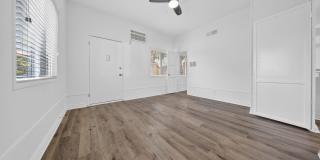 1600 W. 5th St. Gallery 35