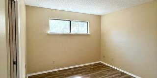 Remodeled!! Close to Shopping, VA Hospital and Hilaman Golf Course! Gallery 18