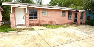 AVAILABLE NOW! 2 Bedroom / 1 Bath Duplex Near Brooks City Base! Gallery 1