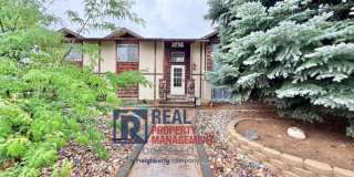 4 bed 2.5 Bath Home 2 car garage - Highland Area - Small pets negotiable Gallery 1