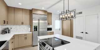 911 N Northlake Dr Gallery 42