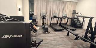 Charming 2BR  2 Full Bath 2 Covered Car Garage Condo in Phoenix near TSMC plant Gallery 12