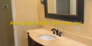 Beautiful 4bed/3bath Corner Lot in Suburban Heights Gallery 22
