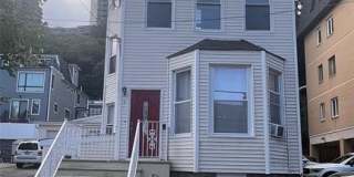 82 Edgewater Place Gallery 1