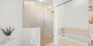 20 Orange Avenue Gallery 20