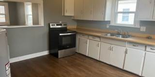 4 bed/1 bath, 1400 sqft home! 1700 W Chestnut St in Springfield MO. Gallery 5