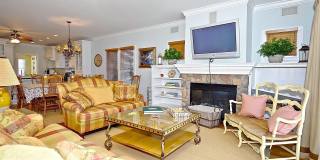 209 1st Avenue Gallery 6