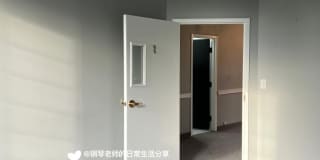 3911 BLENHEIM Boulevard Gallery 6